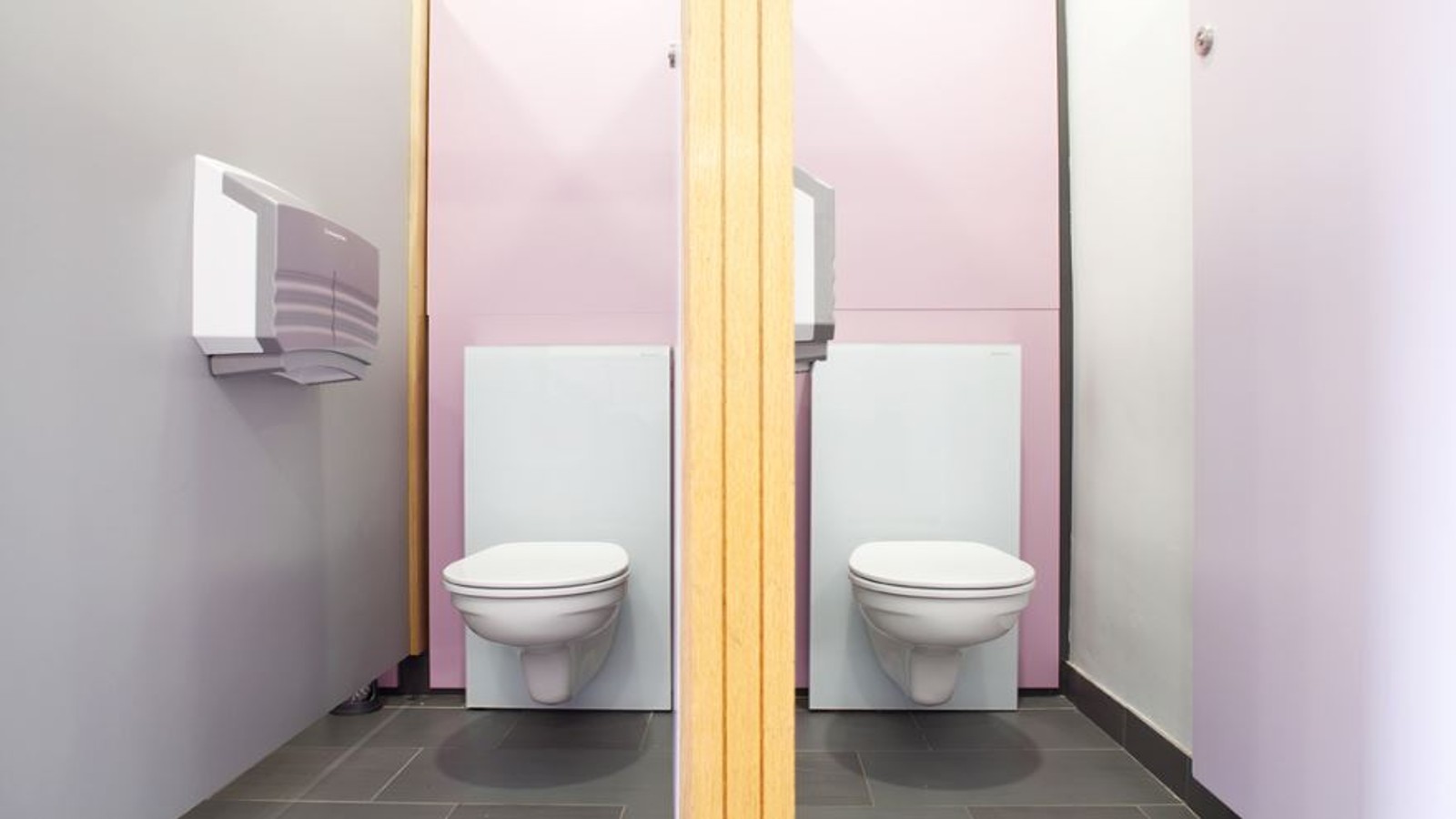 Geberit Monoliths at Eircom House Geberit Monoliths at Eircom House