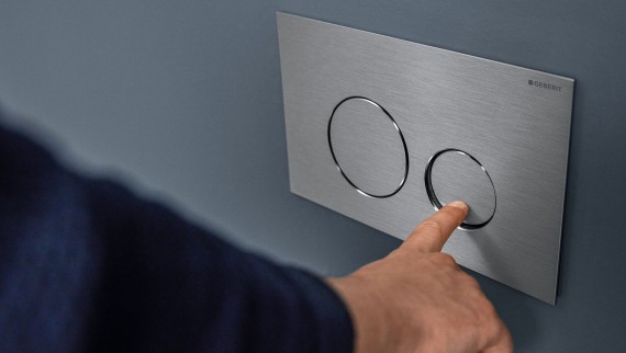 Elegant toilet flush button from the Geberit Sigma40 range