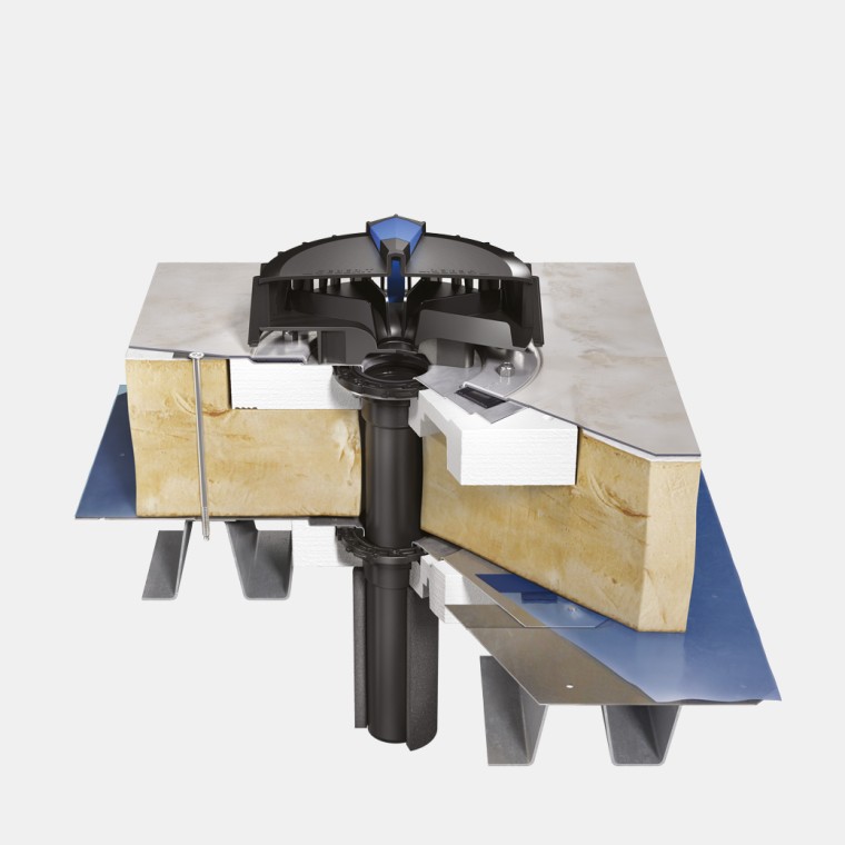 Laying of Geberit Pluvia on a lightweight roof, insulated with a roof foil and vapour barrier connection