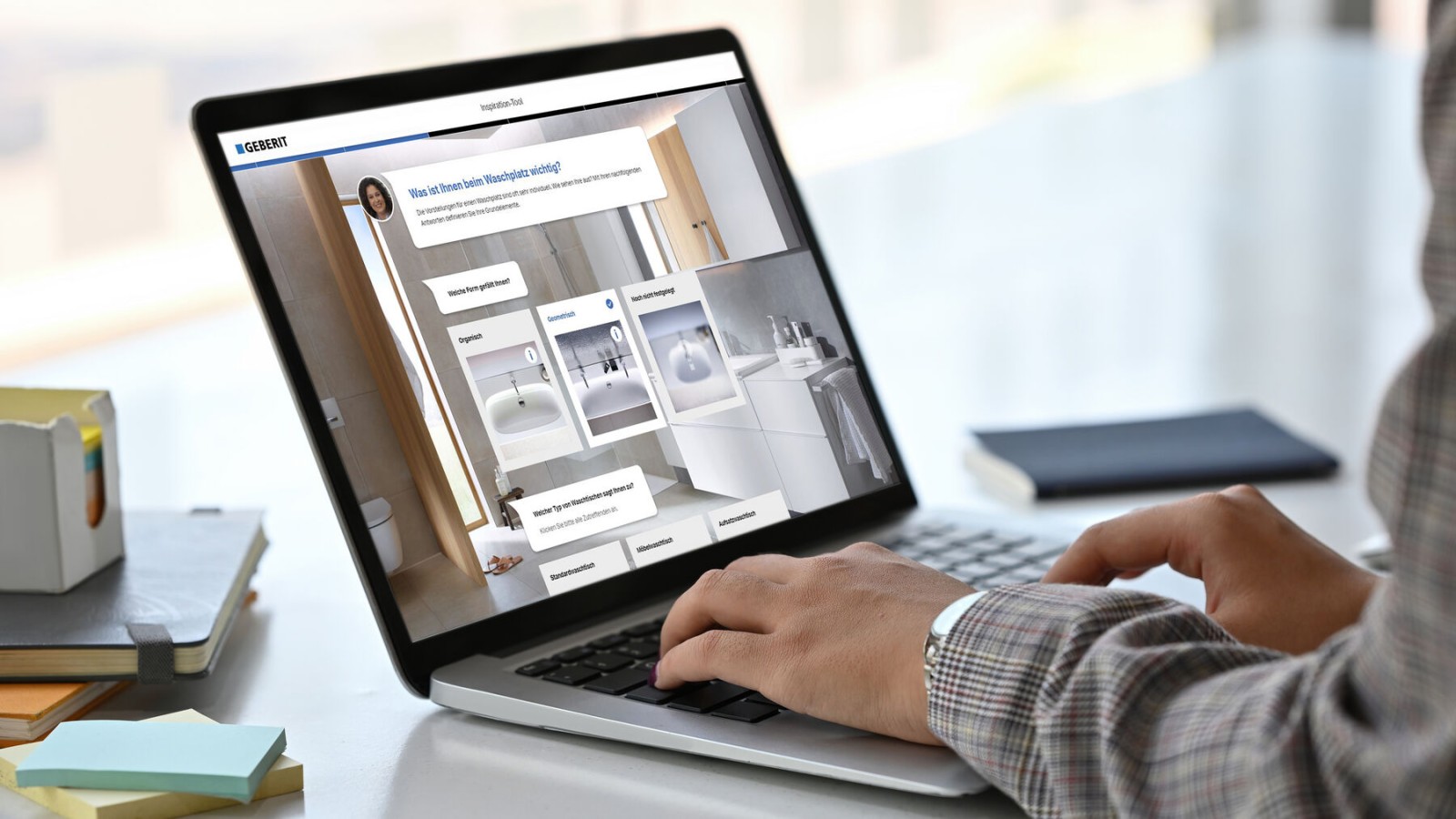 Laptop with screenshot from the Geberit inspiration tool