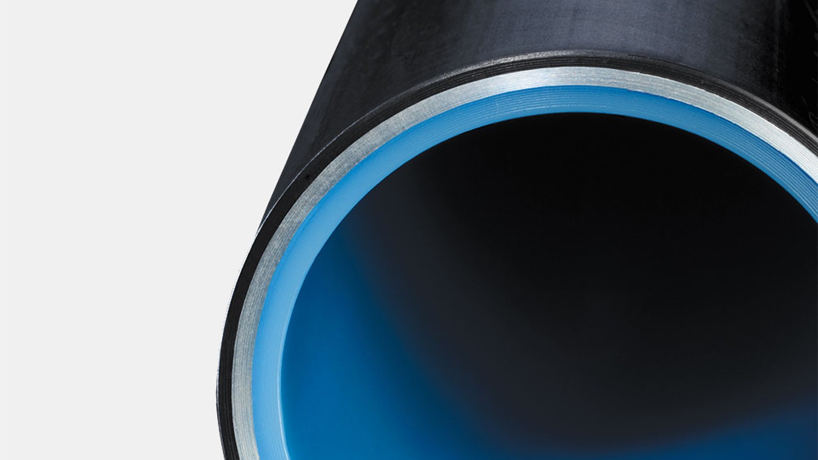 Cross-section of a three-layer Geberit Mepla multilayer pipe