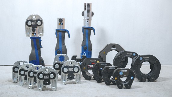 Wide range of pressing tools with pressing jaws and collars for reliable pressing