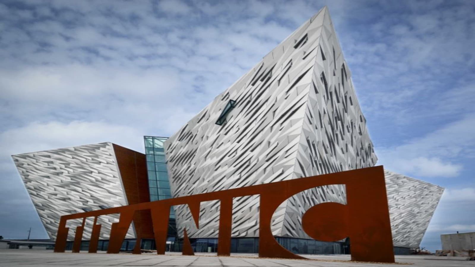 A roof of Titanic proportions A roof of Titanic proportions