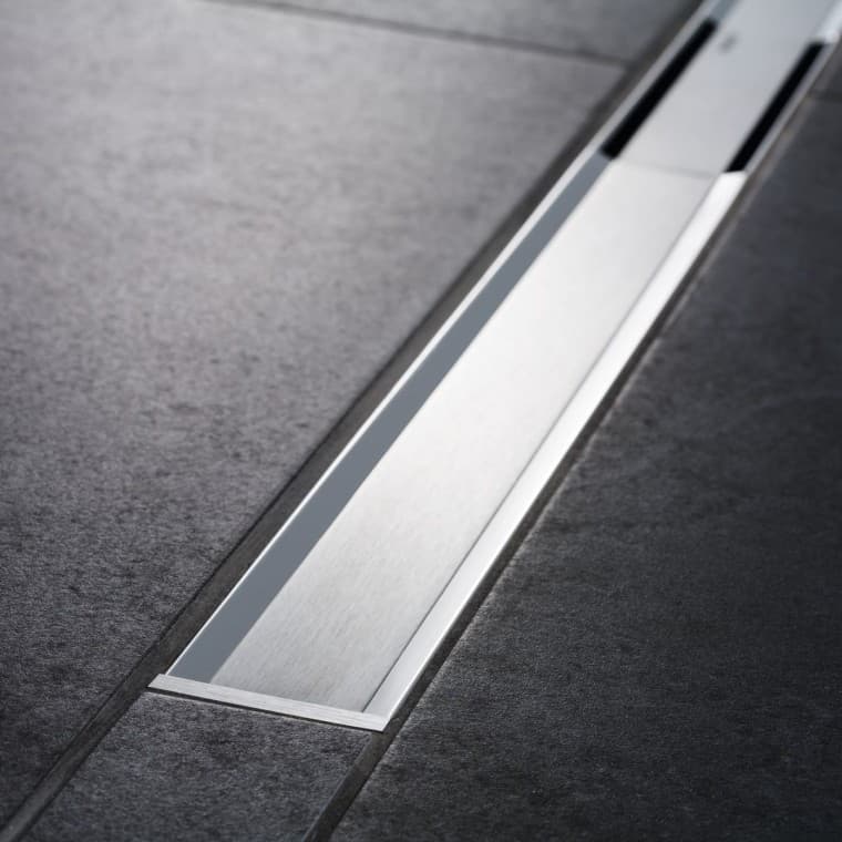 Geberit CleanLine20 in polished metal Geberit CleanLine20 in polished metal