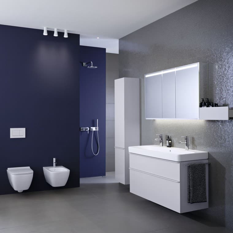Bathroom with Geberit Smyle Square toilet and washbasin Bathroom with Geberit Smyle Square toilet and washbasin